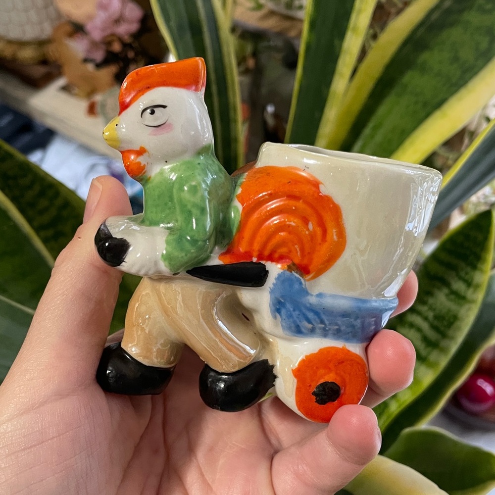 Vintage Egg holder Roster egg cup - Angry / stressed out rooster - Japan